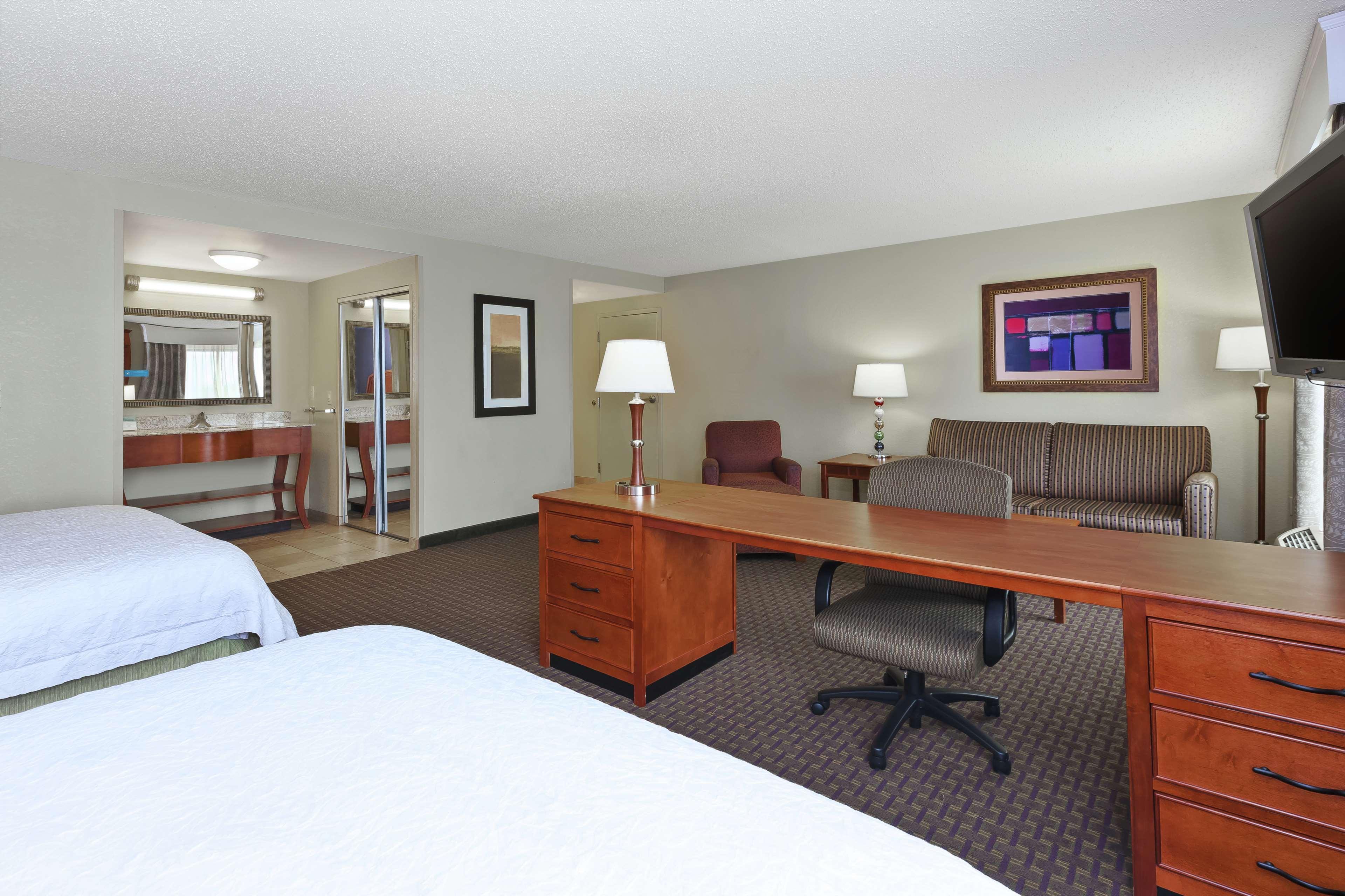 Hampton Inn & Suites Grand Rapids-Airport 28Th St Cascade Eksteriør billede