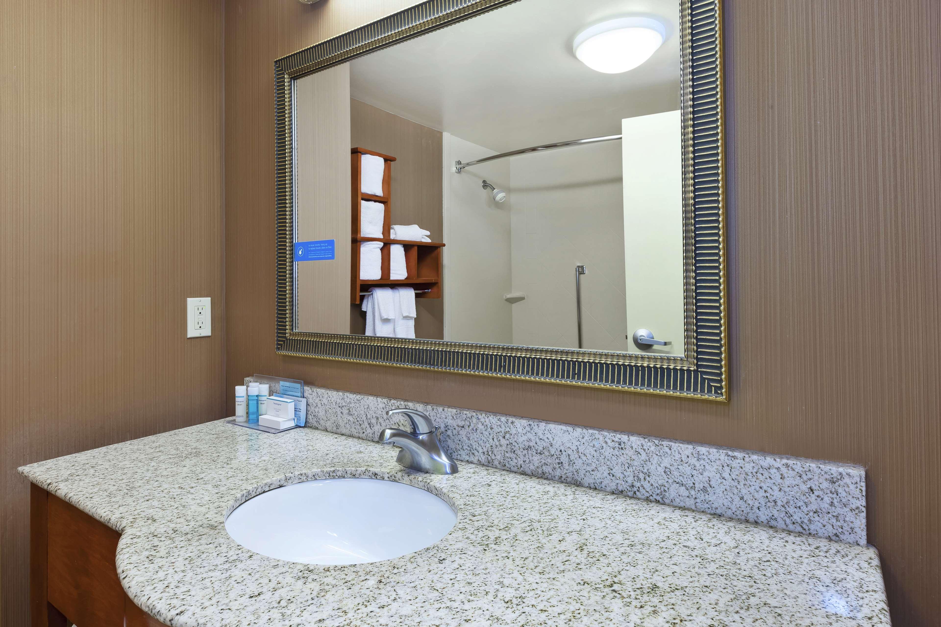 Hampton Inn & Suites Grand Rapids-Airport 28Th St Cascade Eksteriør billede