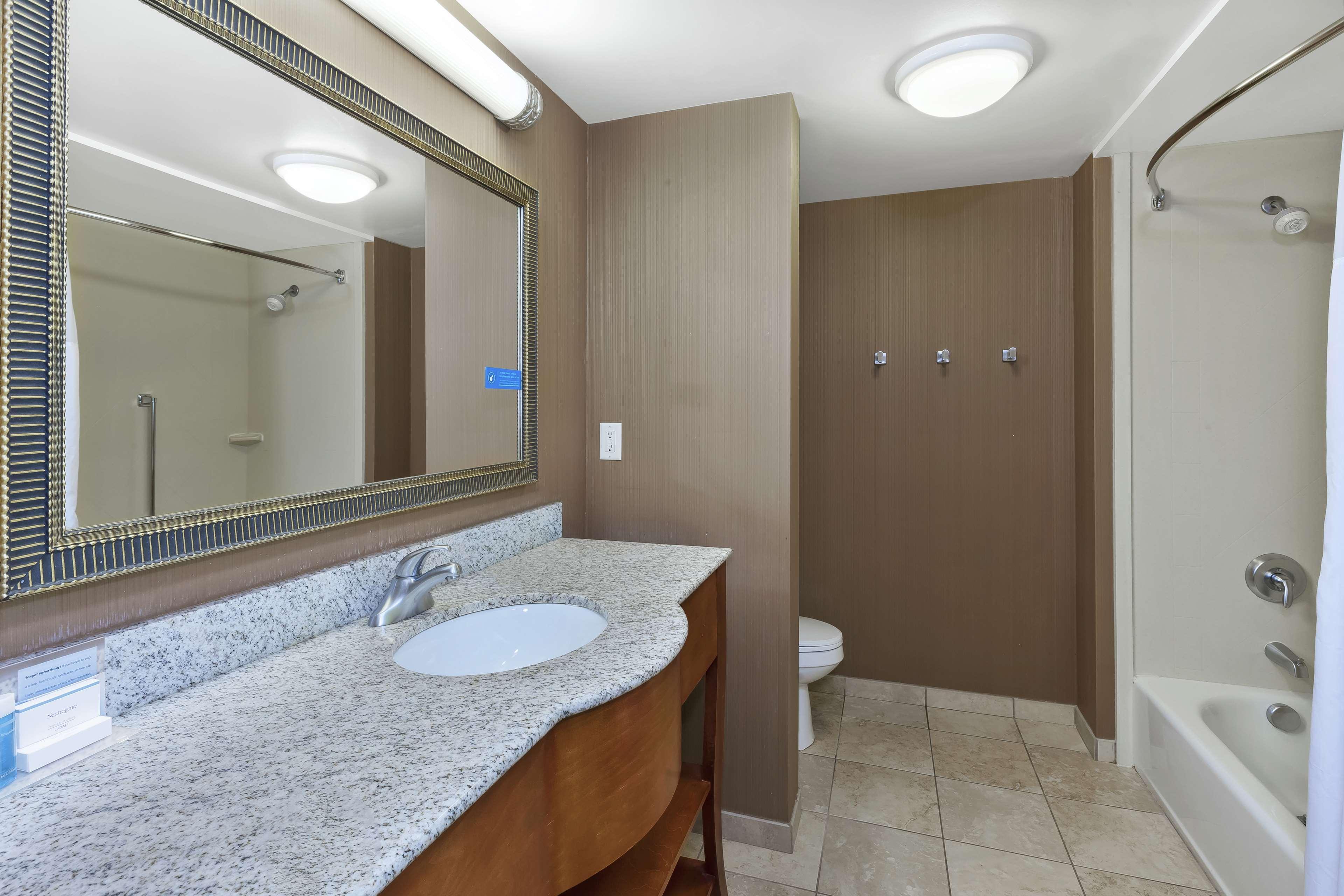 Hampton Inn & Suites Grand Rapids-Airport 28Th St Cascade Eksteriør billede
