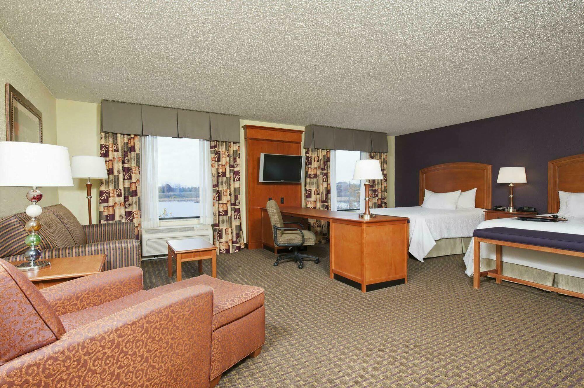 Hampton Inn & Suites Grand Rapids-Airport 28Th St Cascade Eksteriør billede