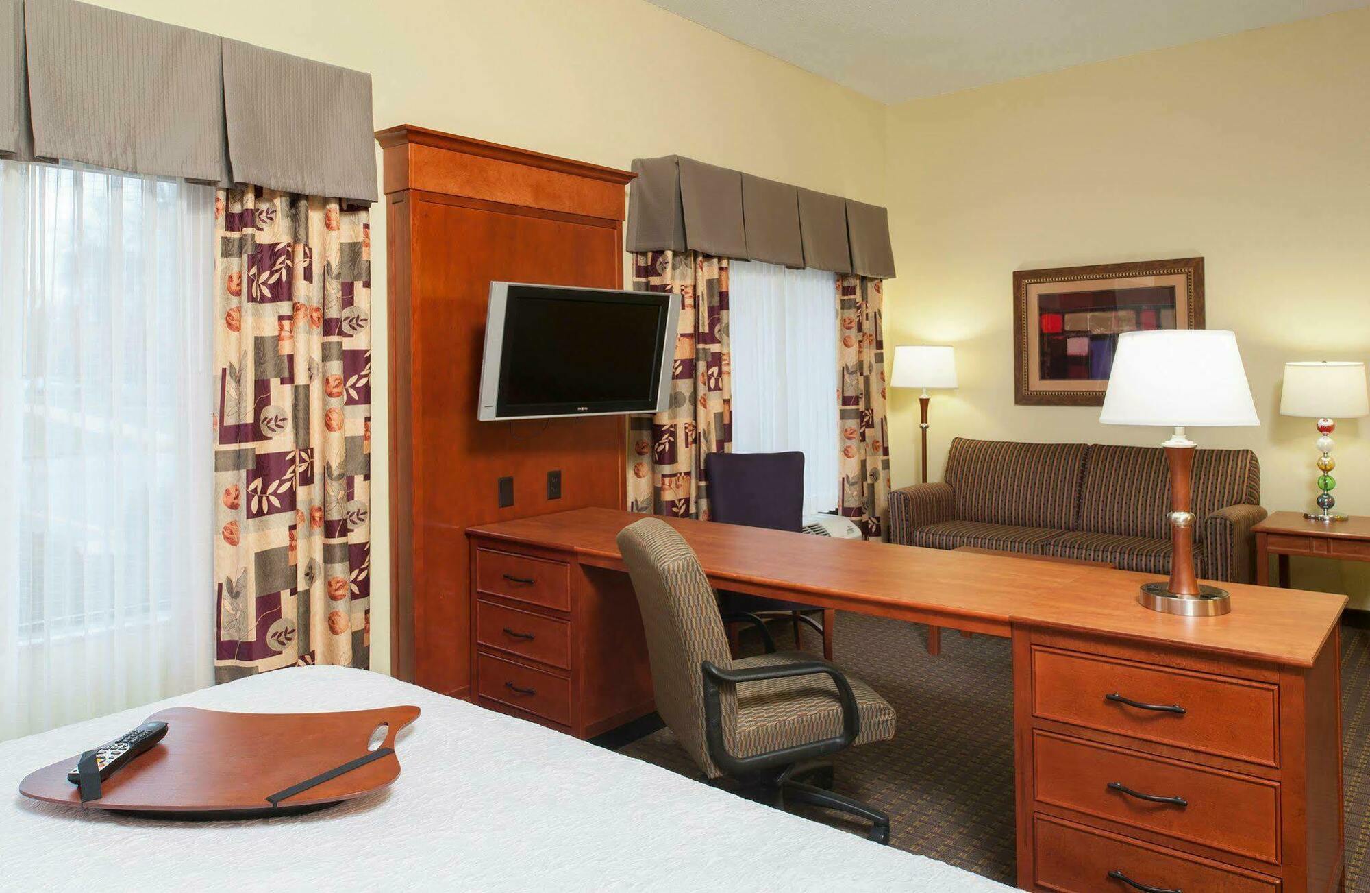 Hampton Inn & Suites Grand Rapids-Airport 28Th St Cascade Eksteriør billede